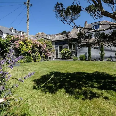 Trevan House, Bay Holidays